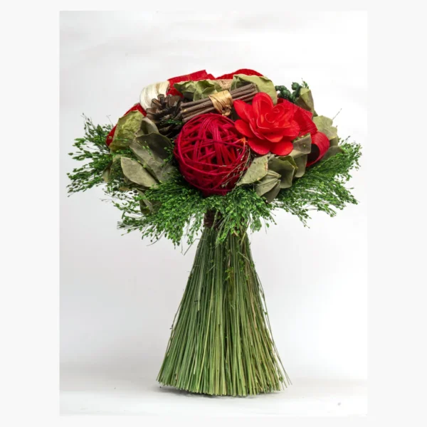 Table Bouquet – Festive Red AR76: a self-standing Christmas table bouquet with red sola flowers, red lata balls
