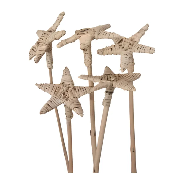 Lata Star U Style HM17: a handmade rustic star on a stick, its arms formed from flat vine strips folded and wrapped by hand